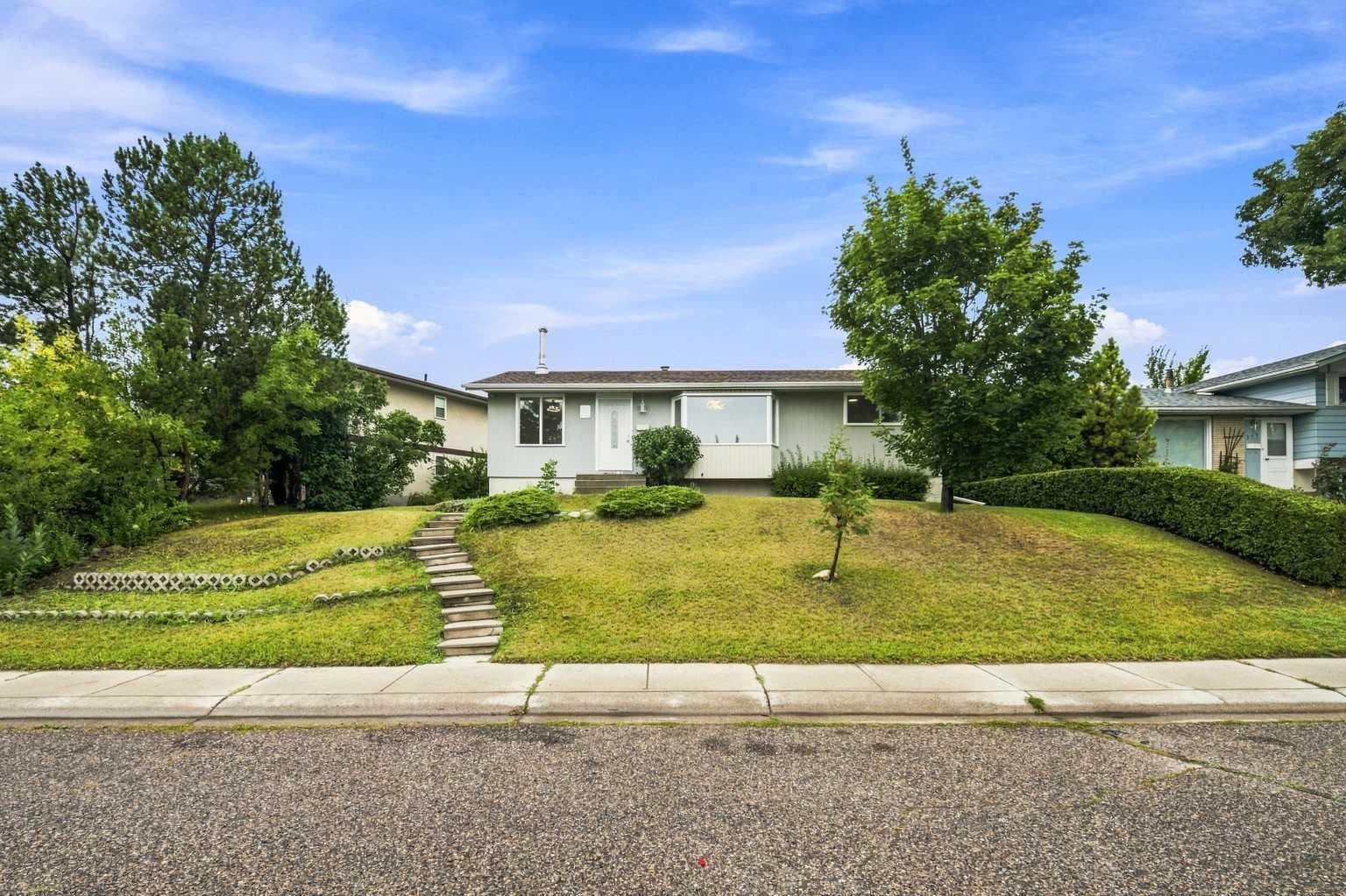 248 Huntcroft Road NE