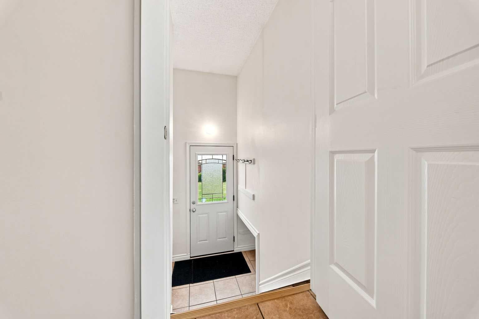 248 Huntcroft Road NE
