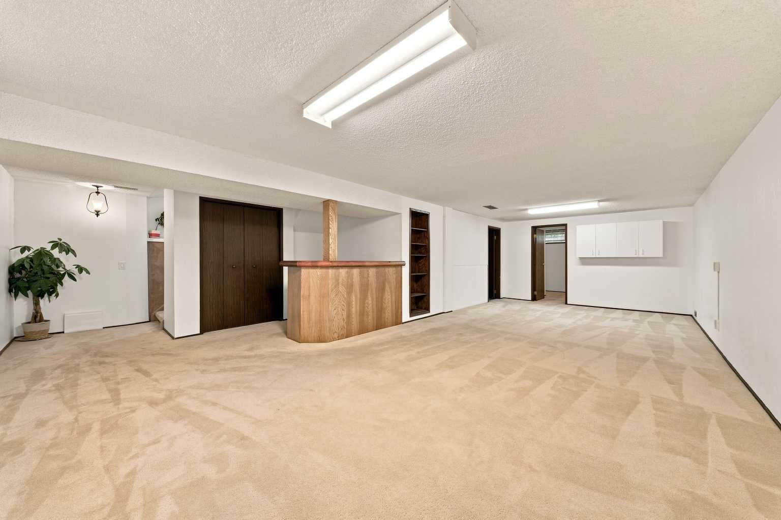 248 Huntcroft Road NE