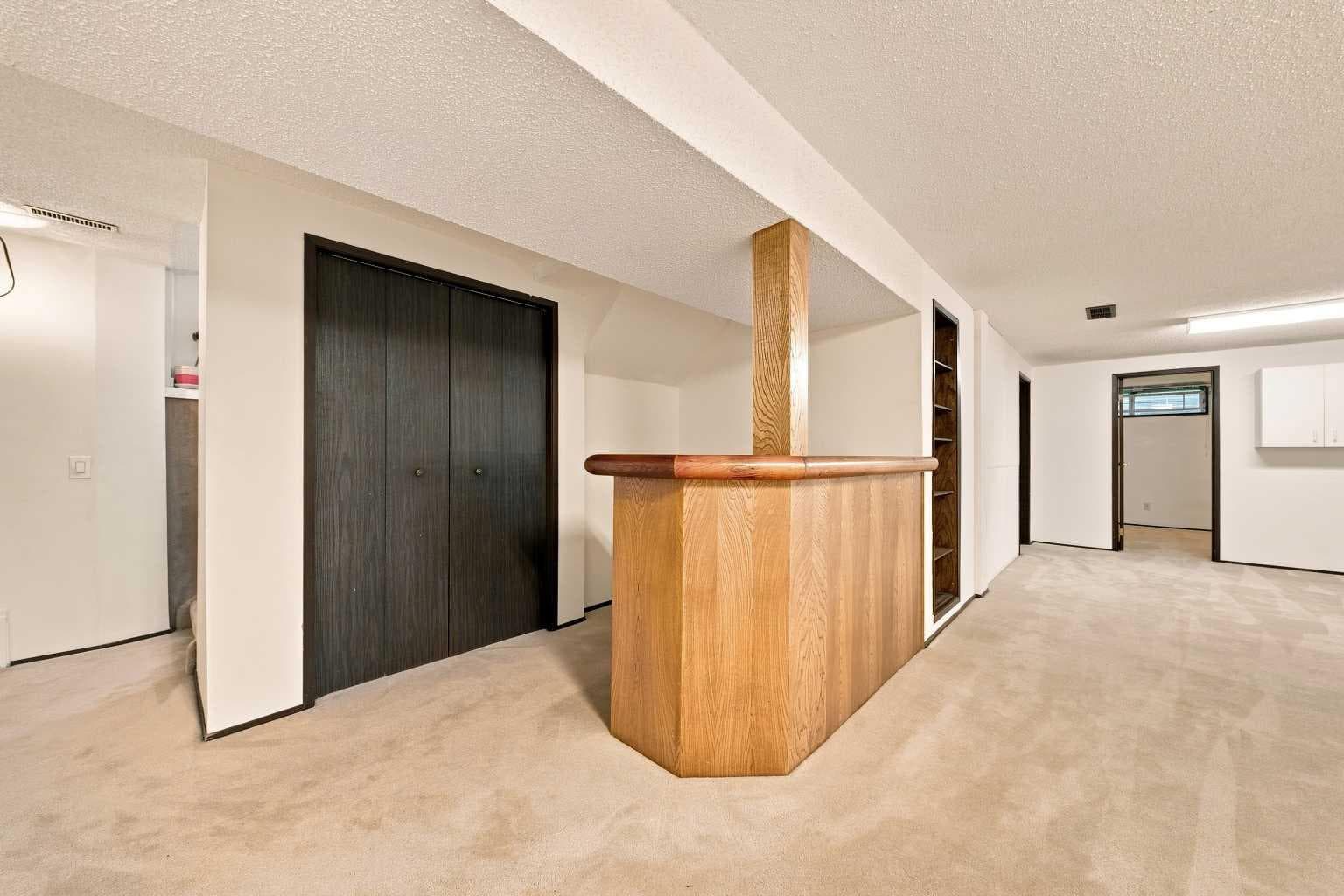 248 Huntcroft Road NE