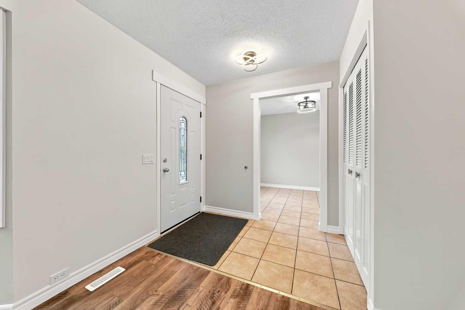 248 Huntcroft Road NE
