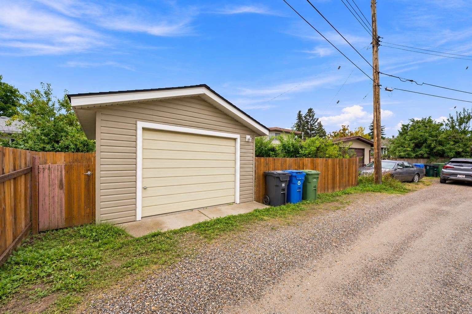 248 Huntcroft Road NE