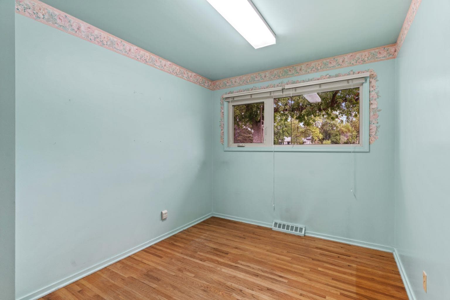 31 Foster Road SE