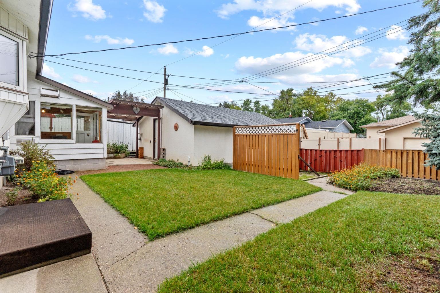 31 Foster Road SE