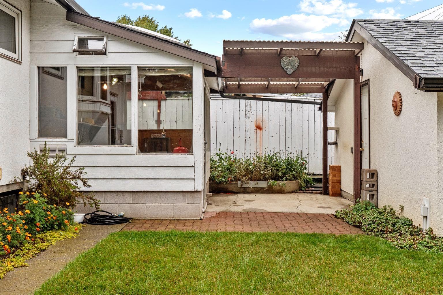 31 Foster Road SE