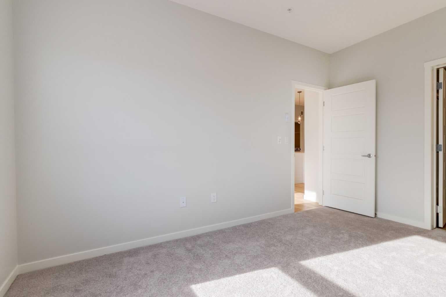 4411, 550 Belmont Street SW