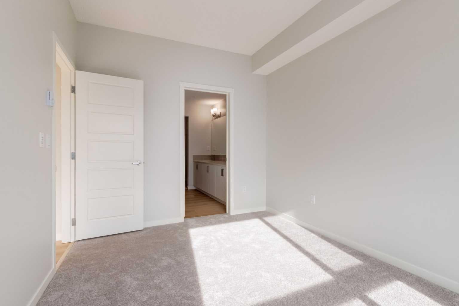 4411, 550 Belmont Street SW