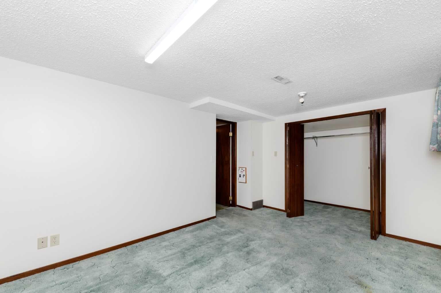 41 Edgeford Way NW