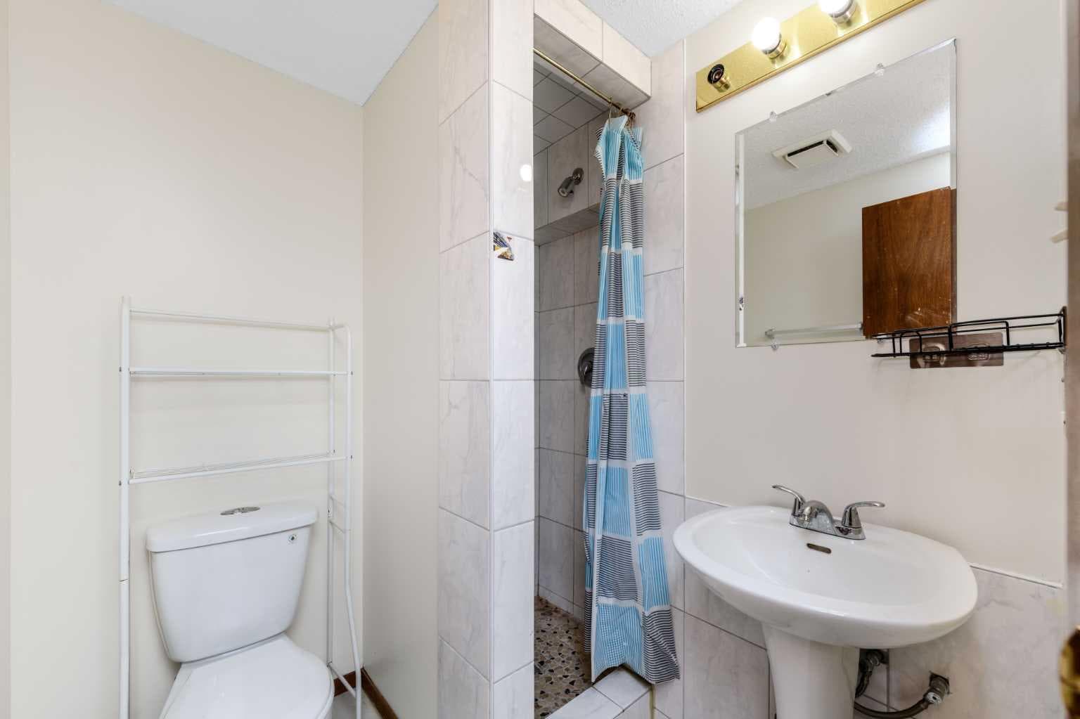 41 Edgeford Way NW