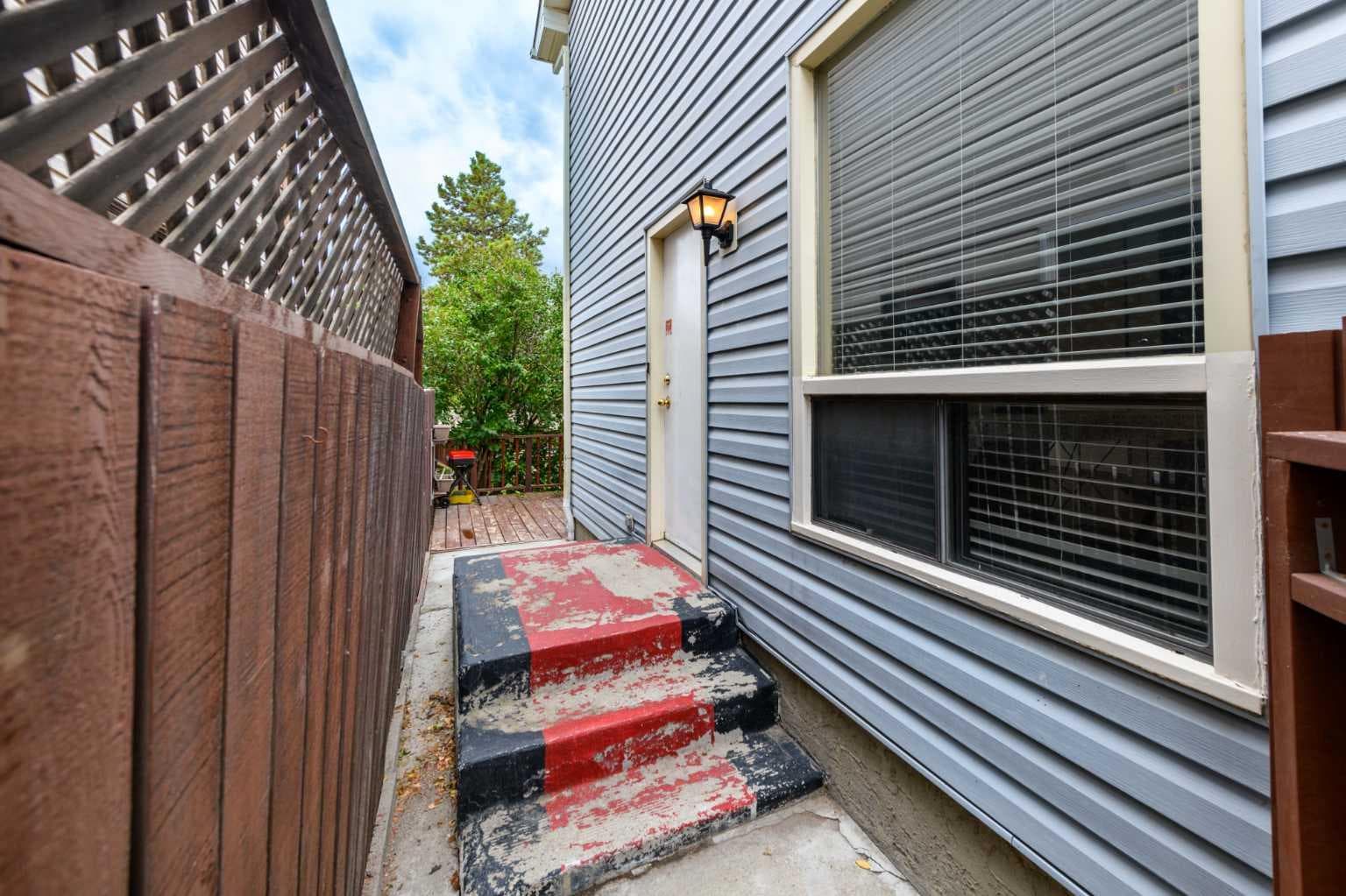41 Edgeford Way NW
