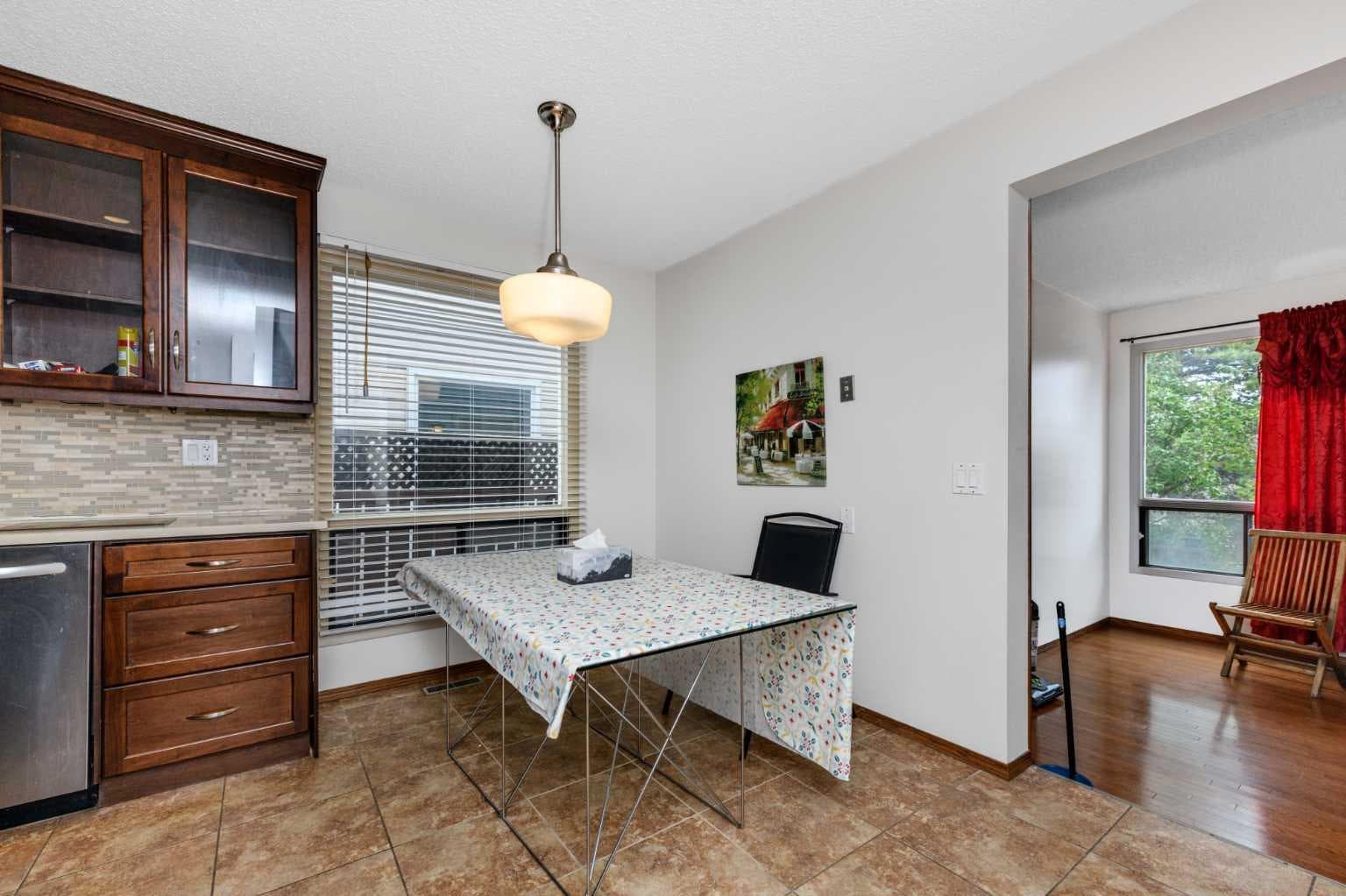 41 Edgeford Way NW
