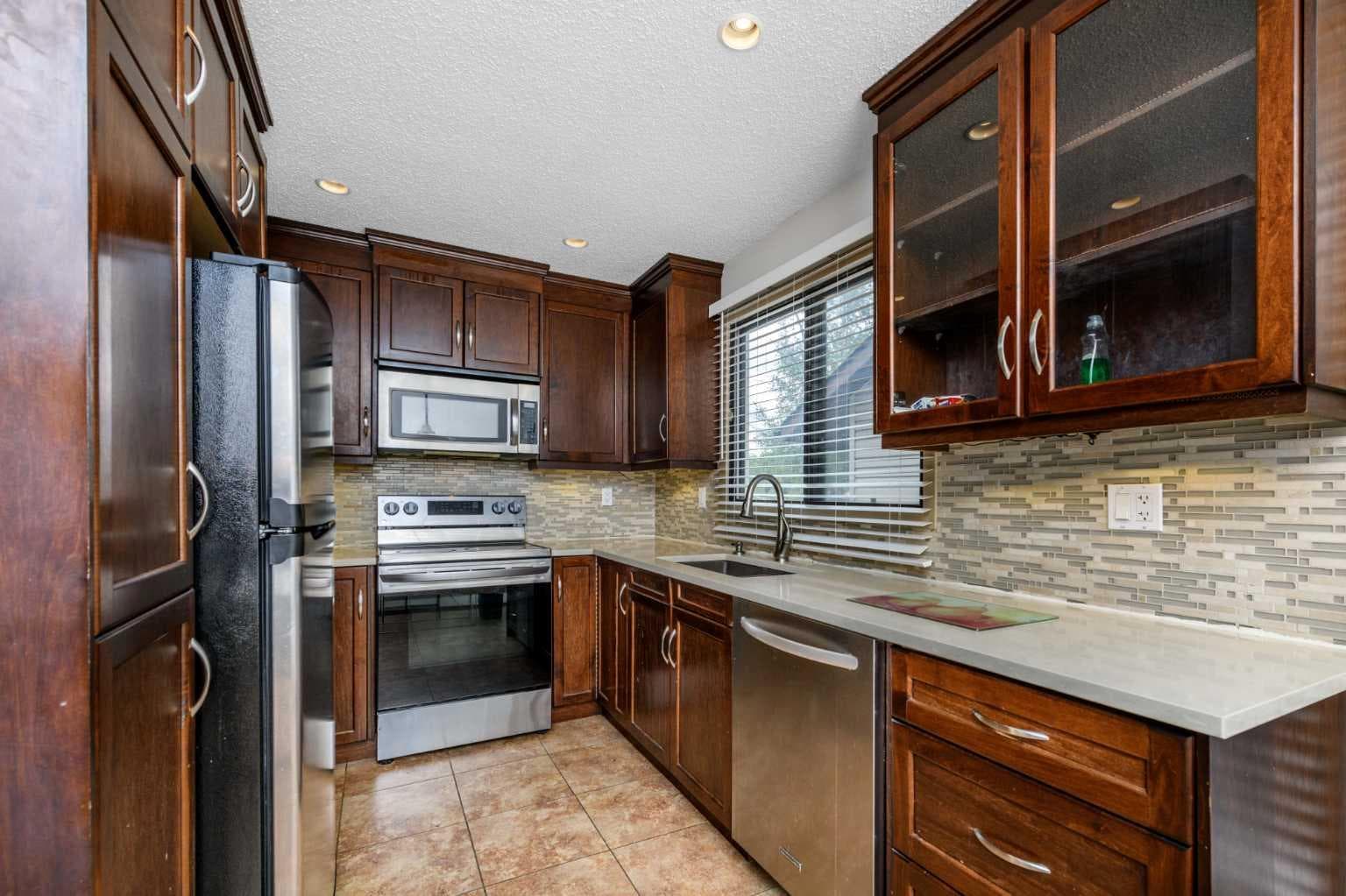 41 Edgeford Way NW