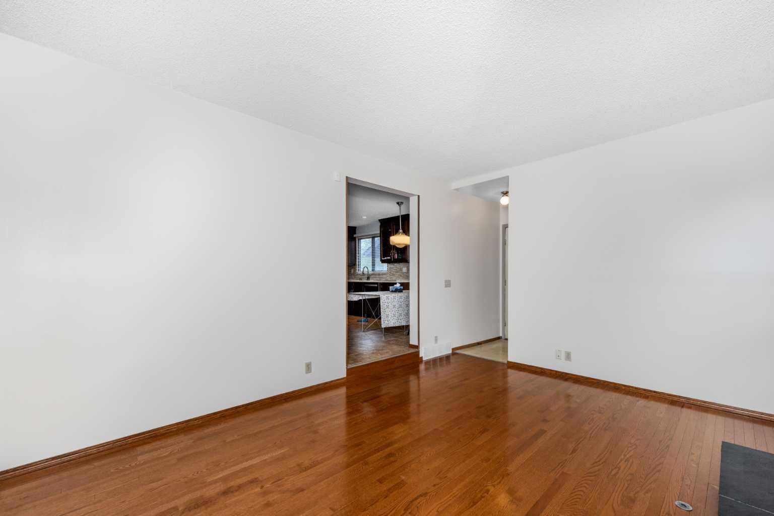 41 Edgeford Way NW