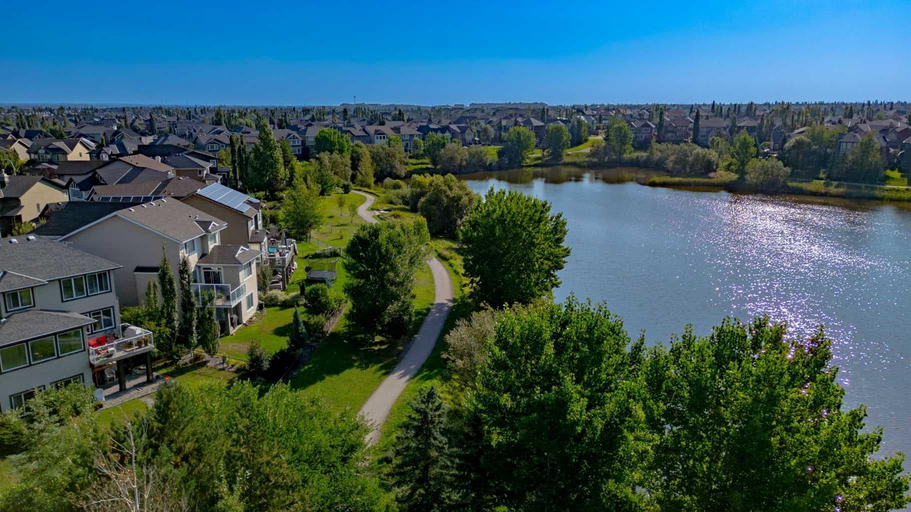 26 Auburn Bay Common SE