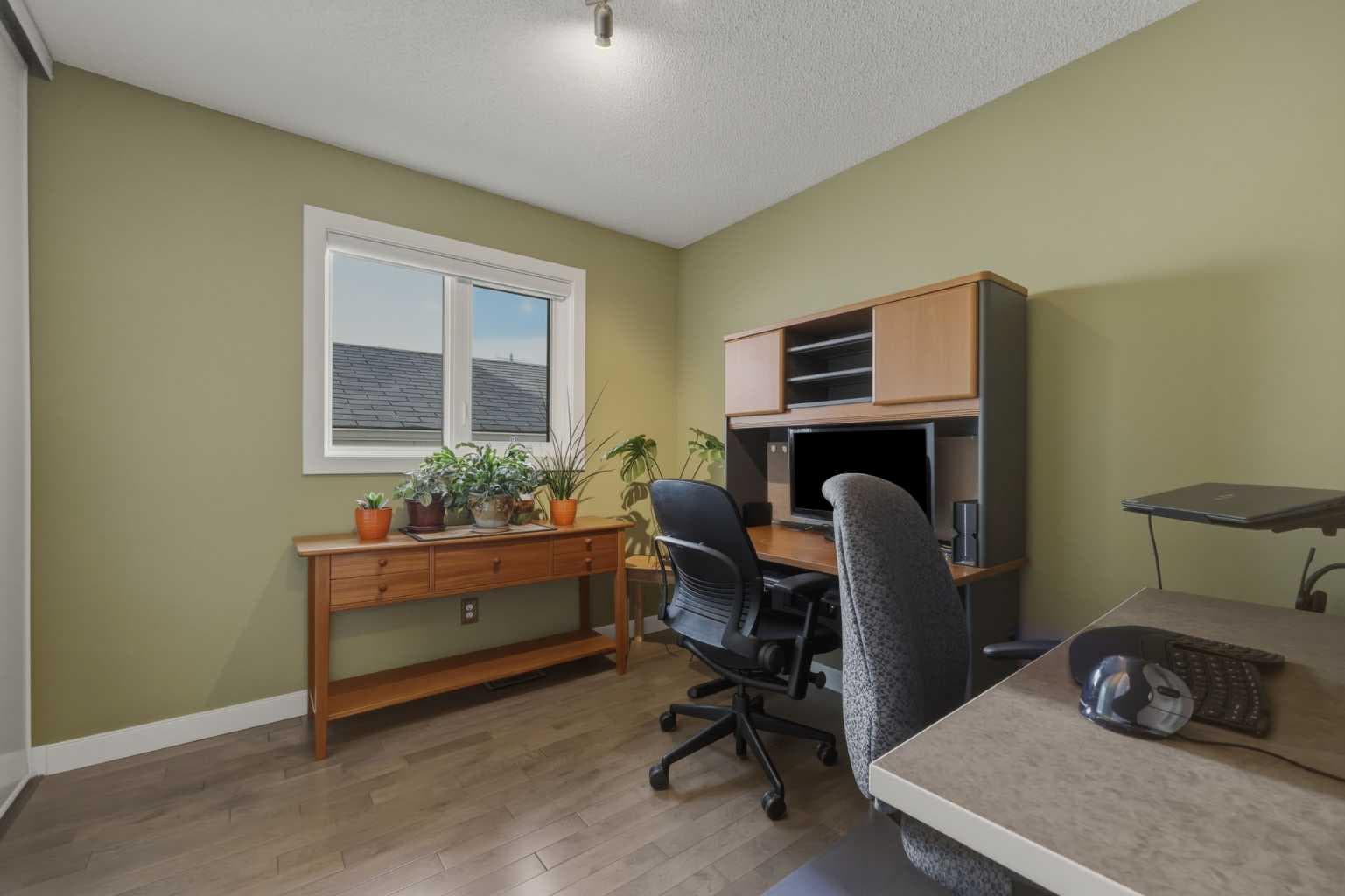 101 Arbour Wood Mews NW