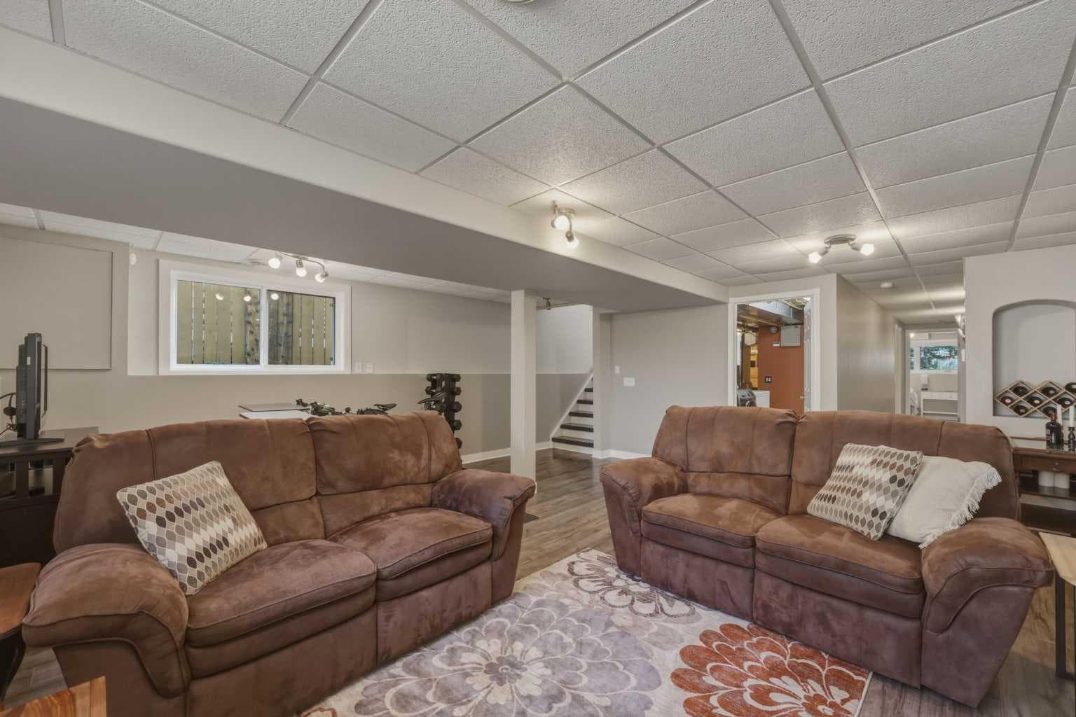 101 Arbour Wood Mews NW