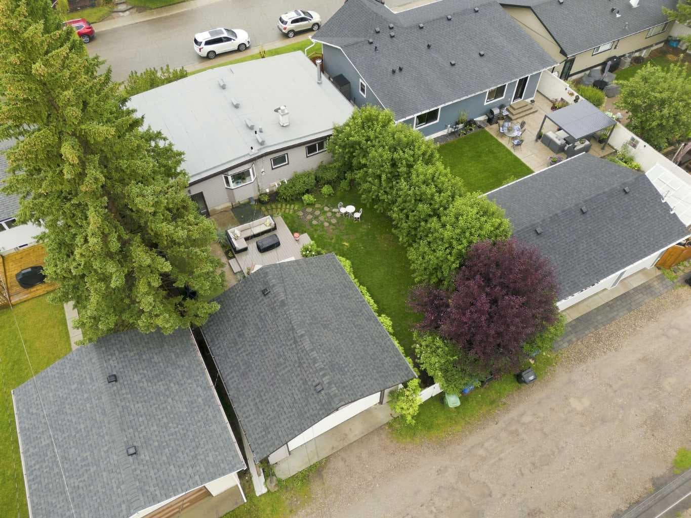 5316 La Salle Crescent SW