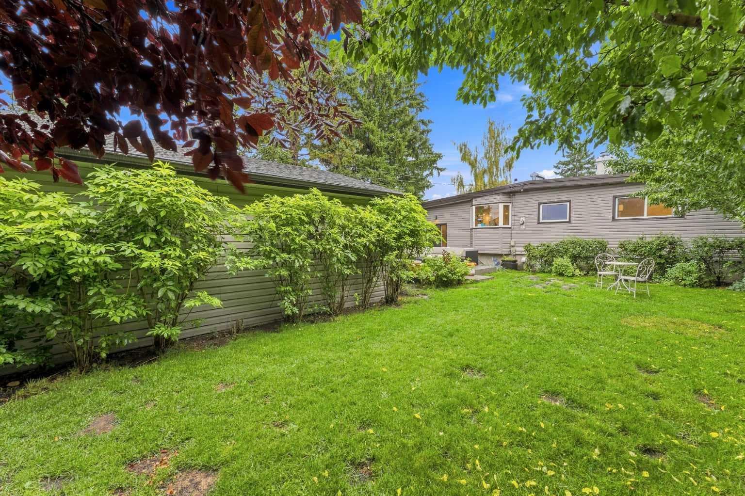 5316 La Salle Crescent SW