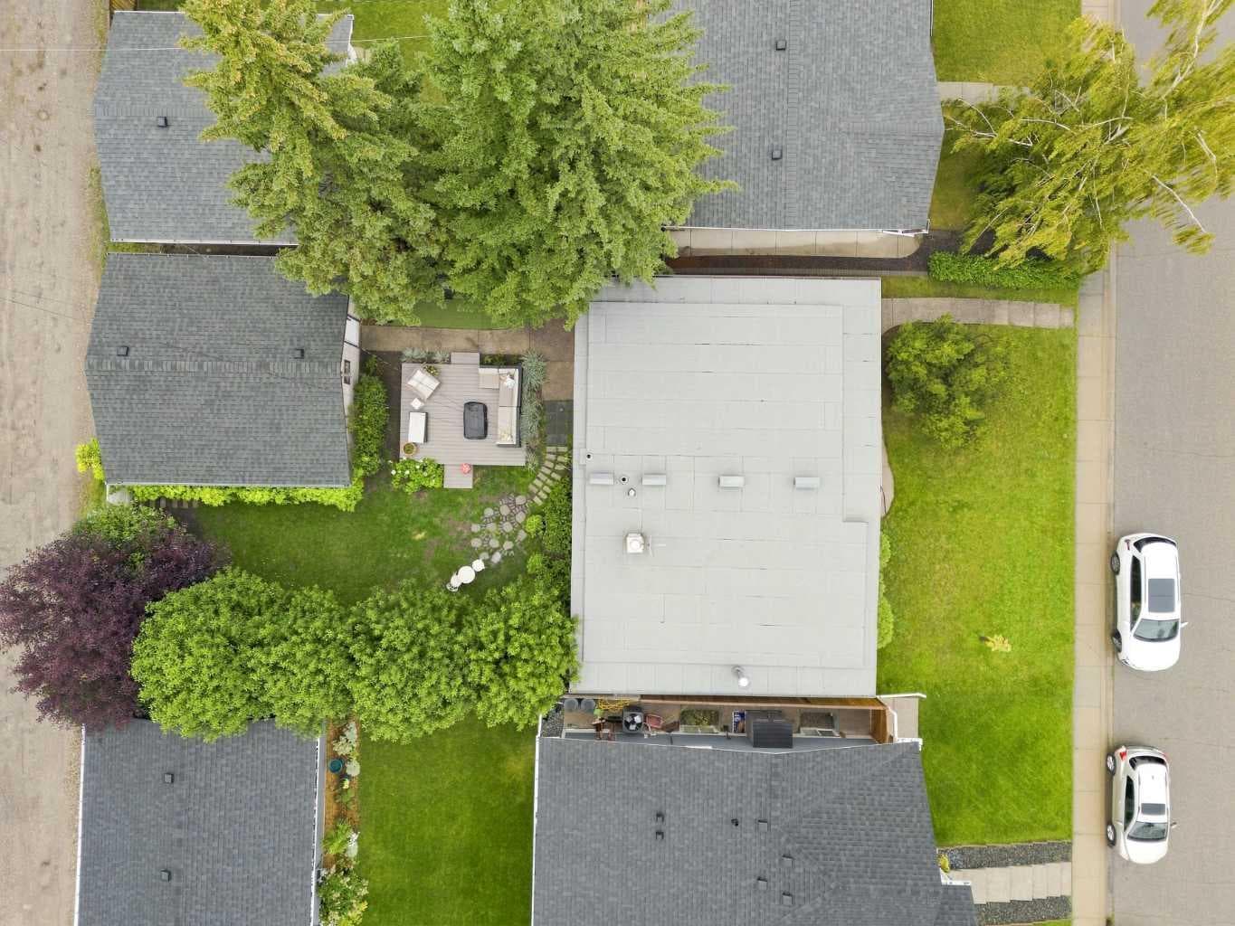 5316 La Salle Crescent SW