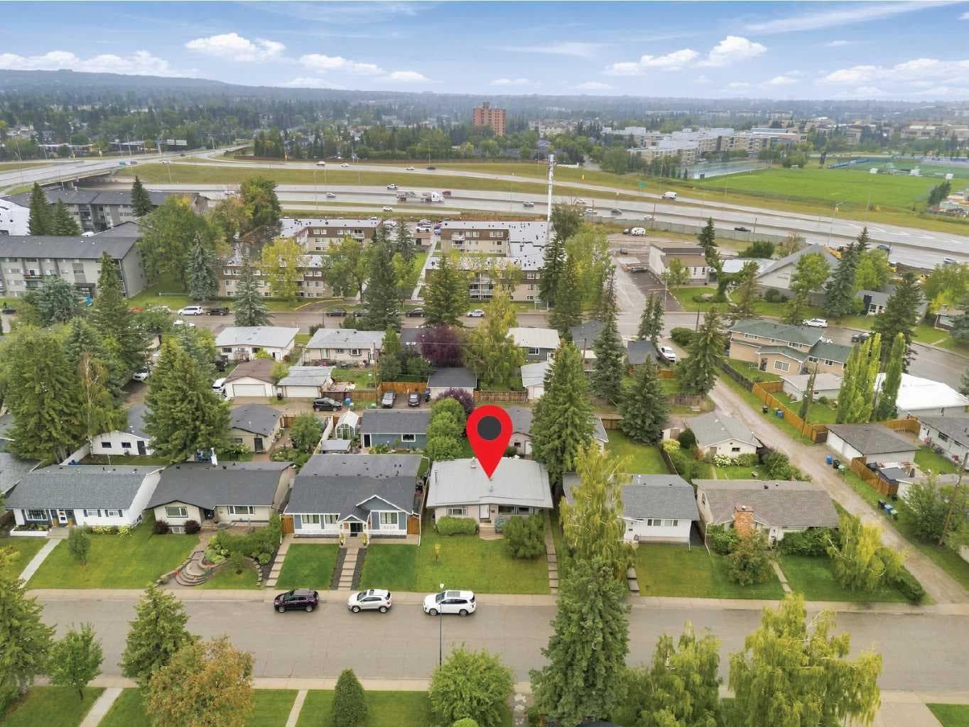 5316 La Salle Crescent SW