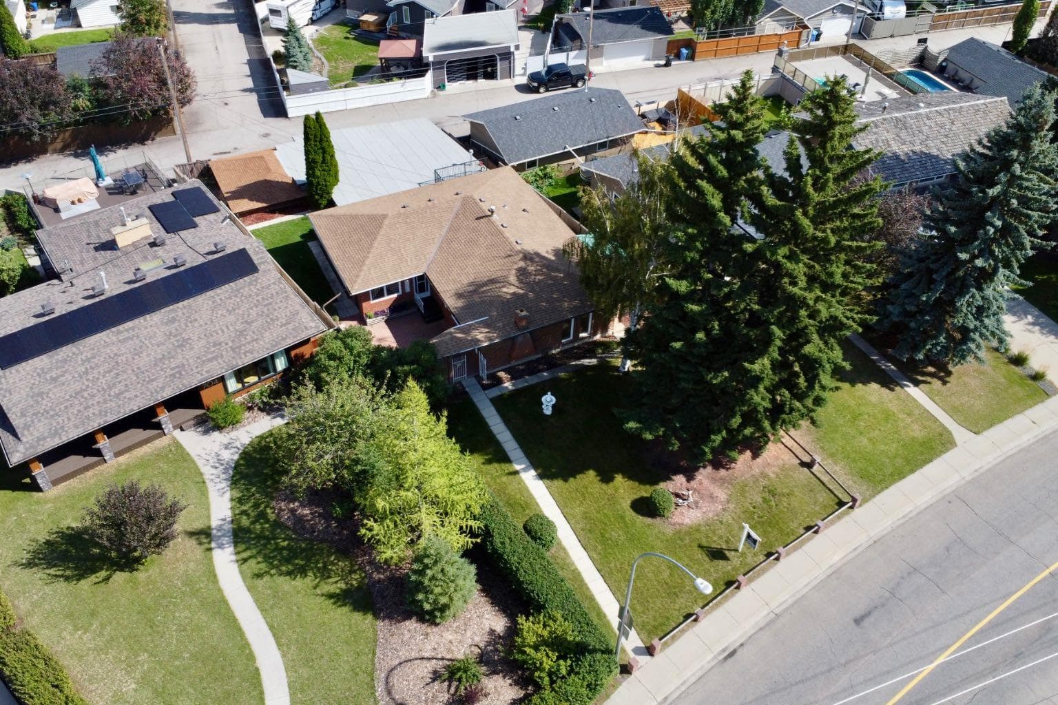 708 Lake Bonavista Drive SE