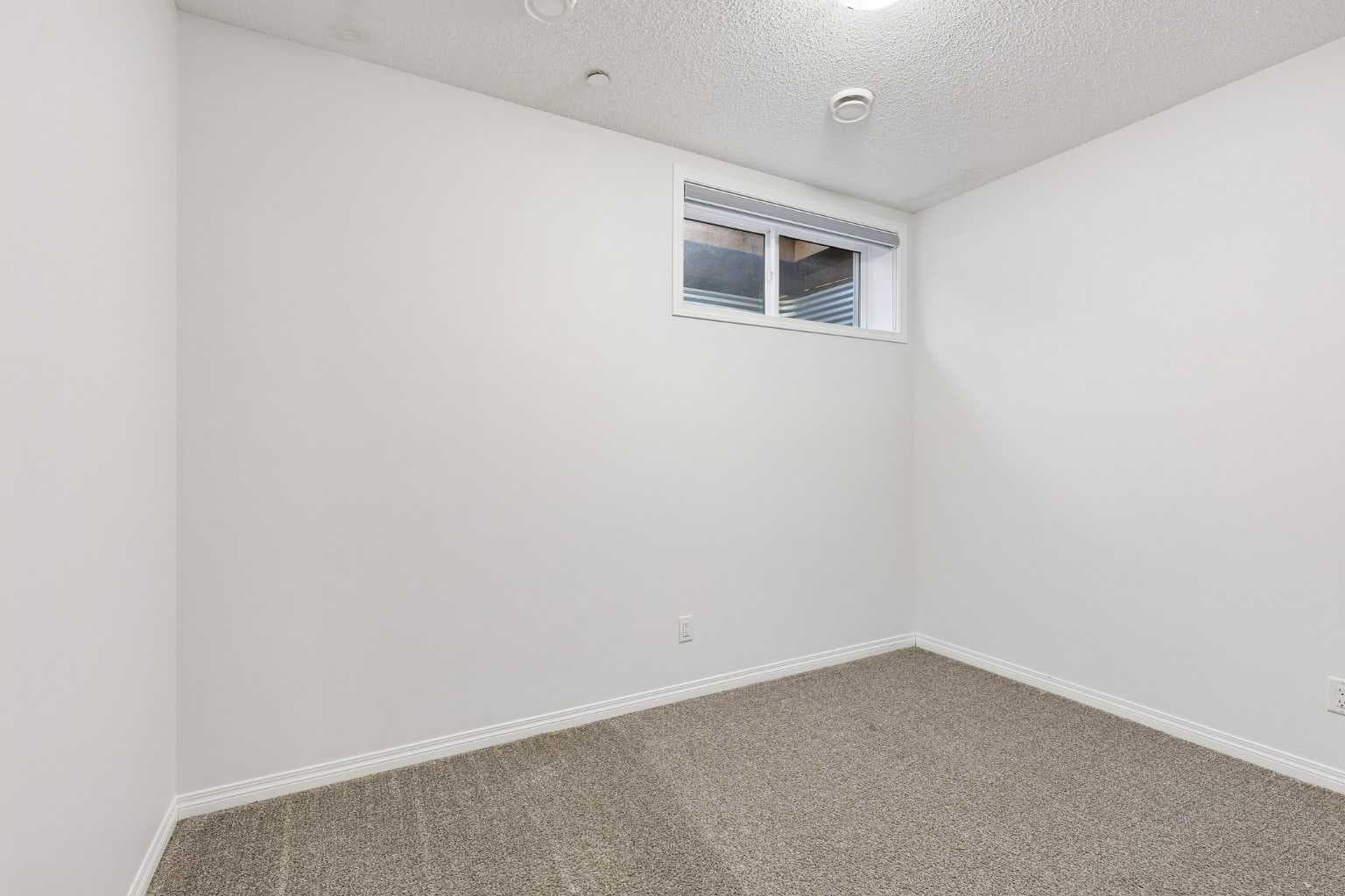 22 Lucas Terrace NW