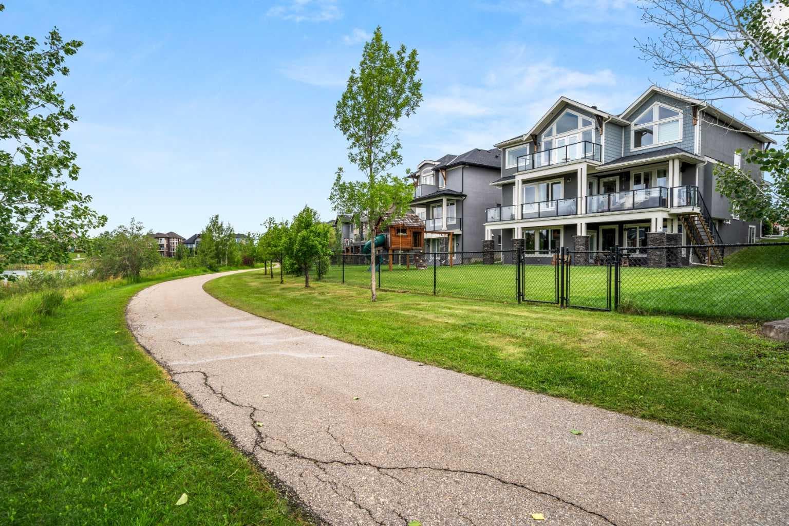 148 Kinniburgh Loop 