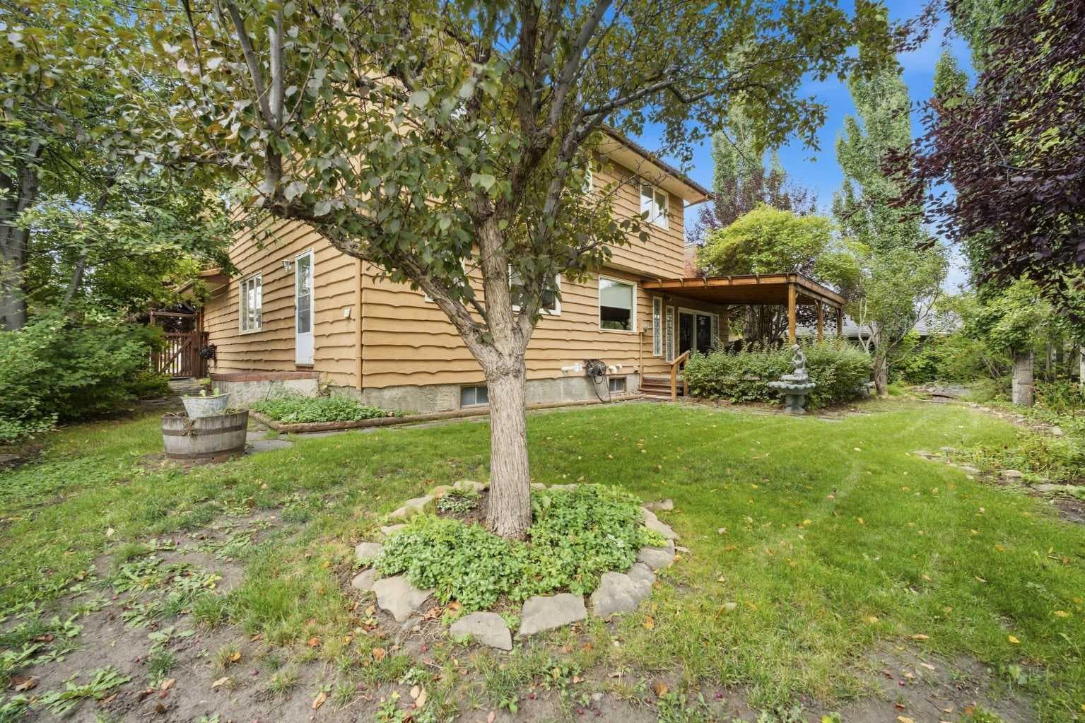 52 Parkvalley Place SE