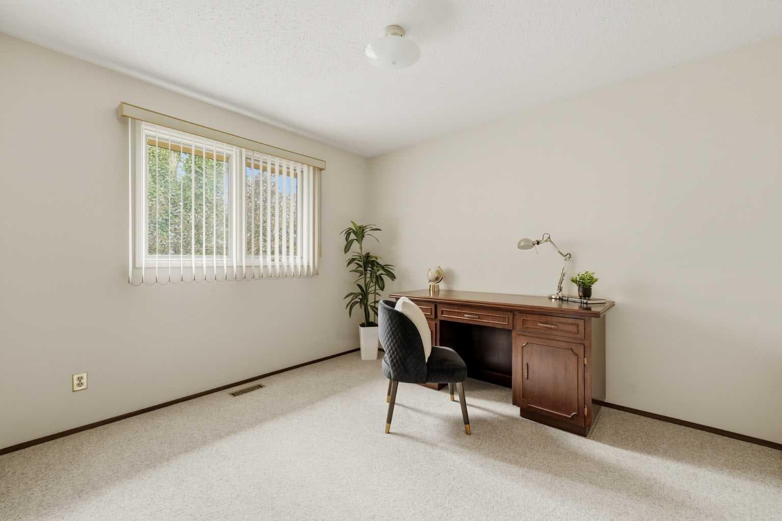 52 Parkvalley Place SE