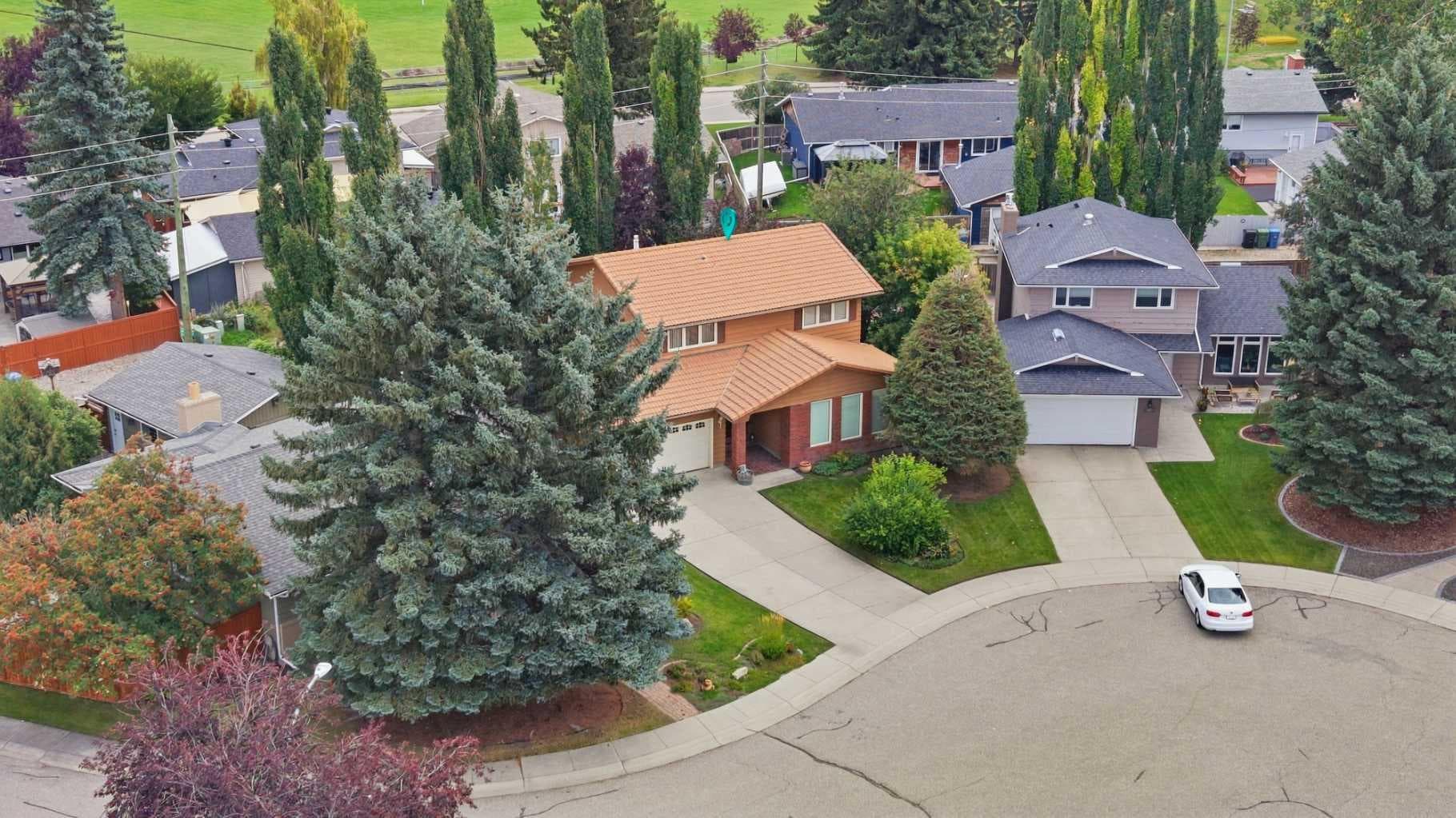 52 Parkvalley Place SE