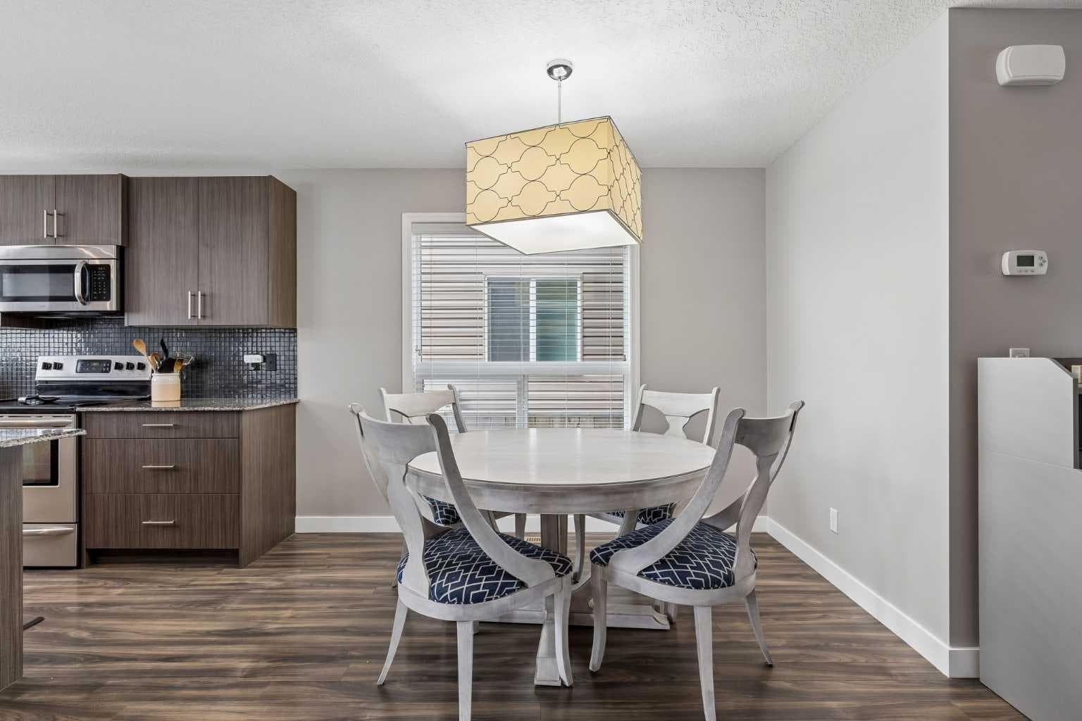 33 Legacy Gate SE