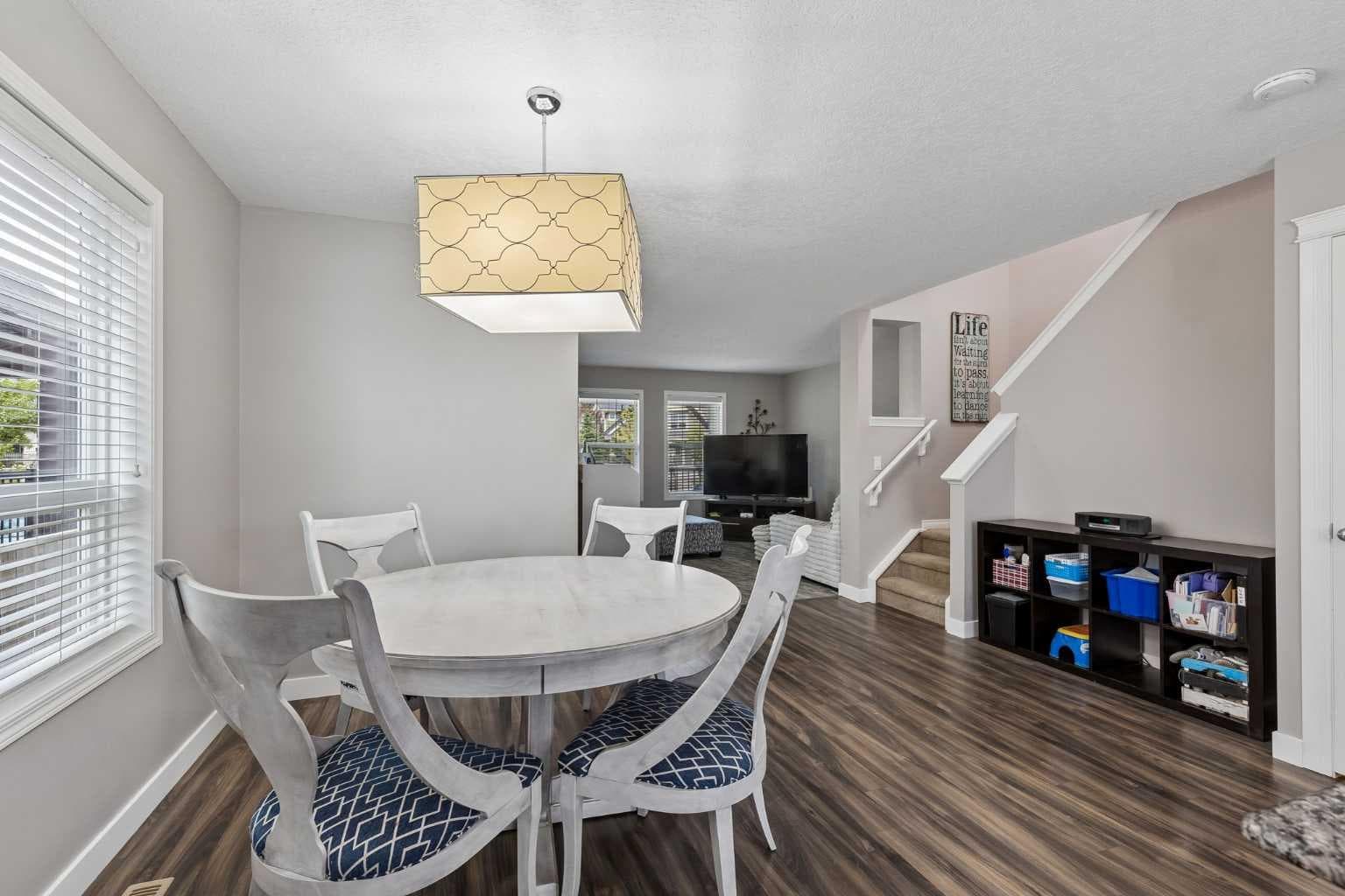 33 Legacy Gate SE