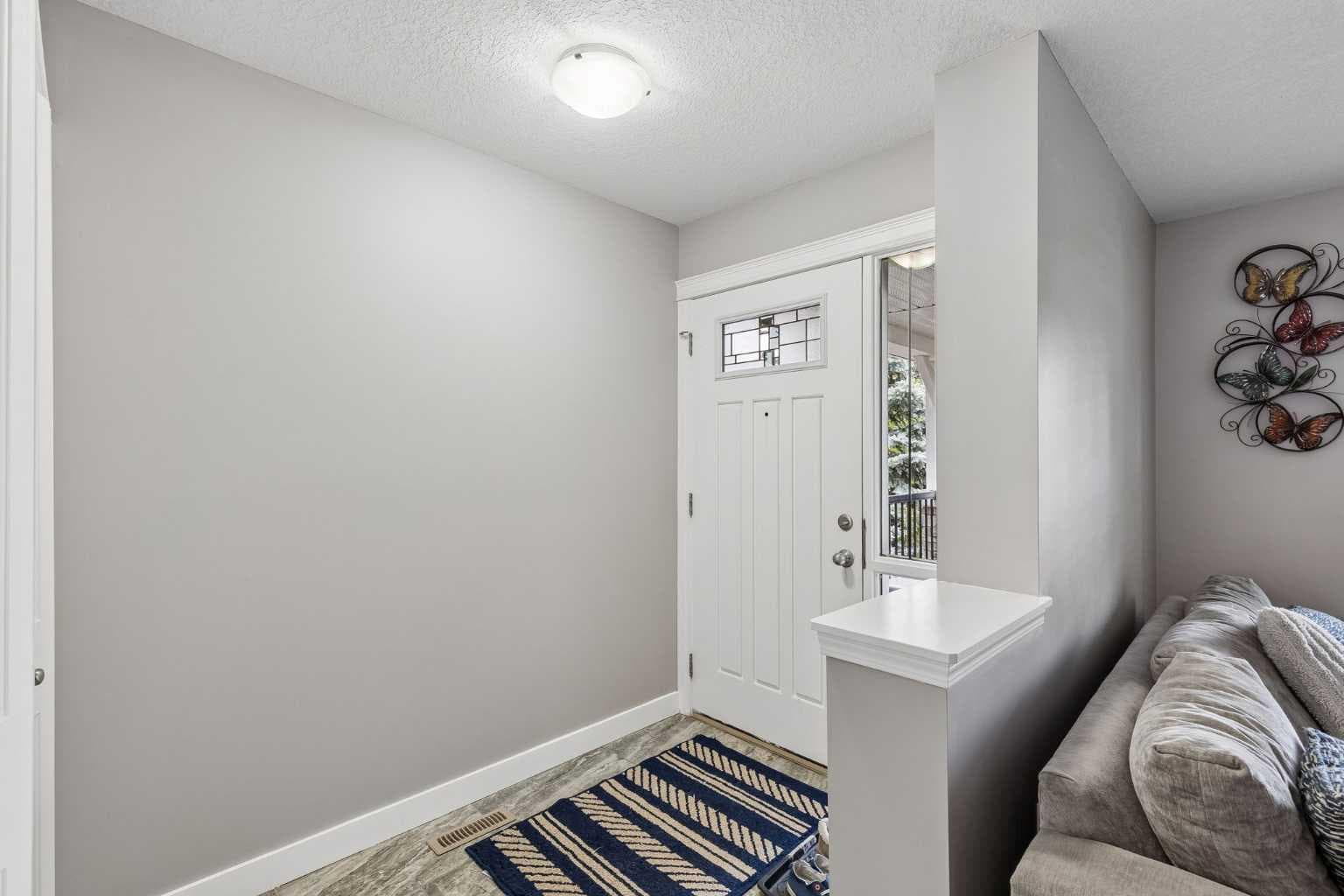 33 Legacy Gate SE