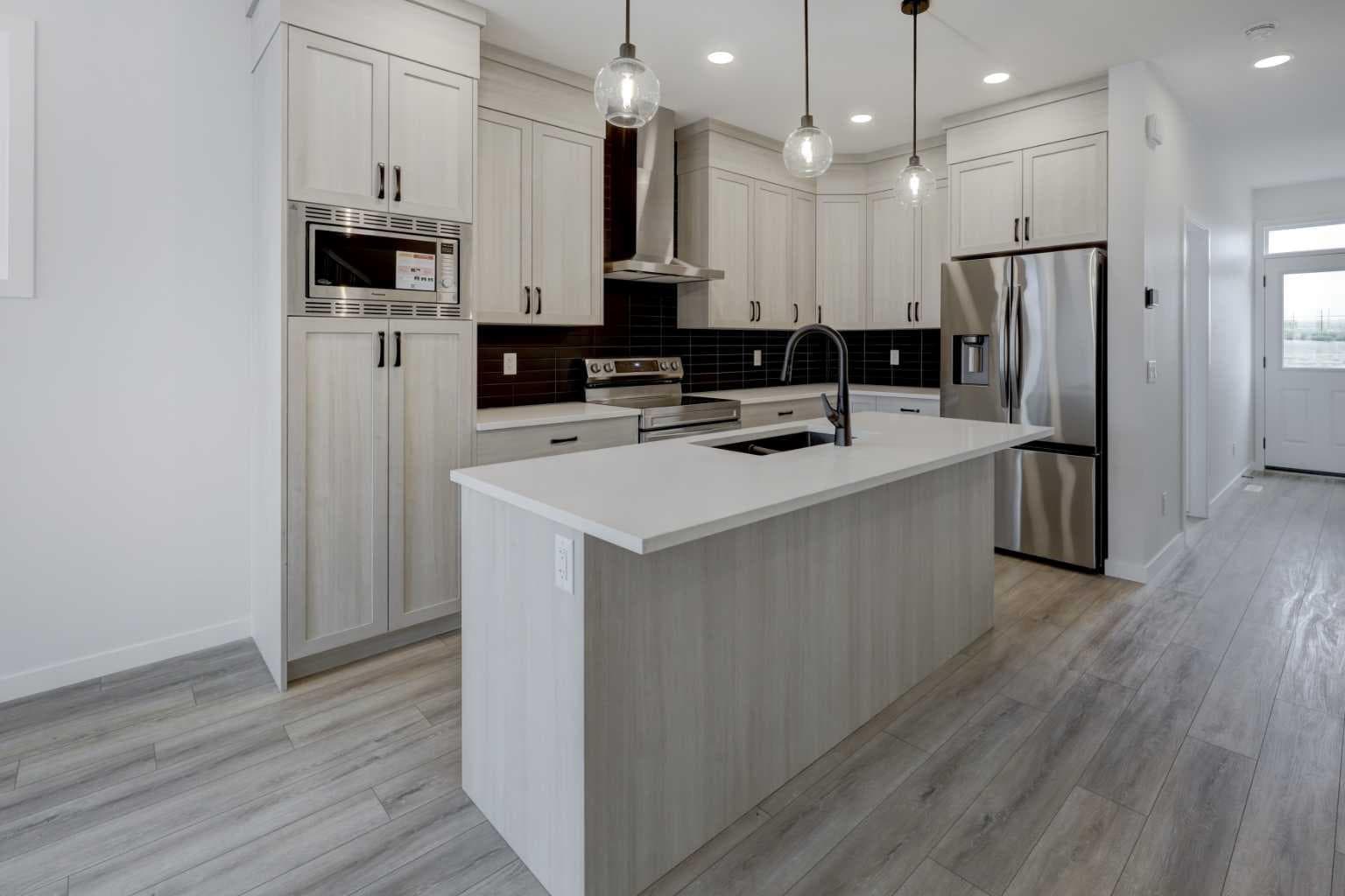 410 Carringvue Grove NW