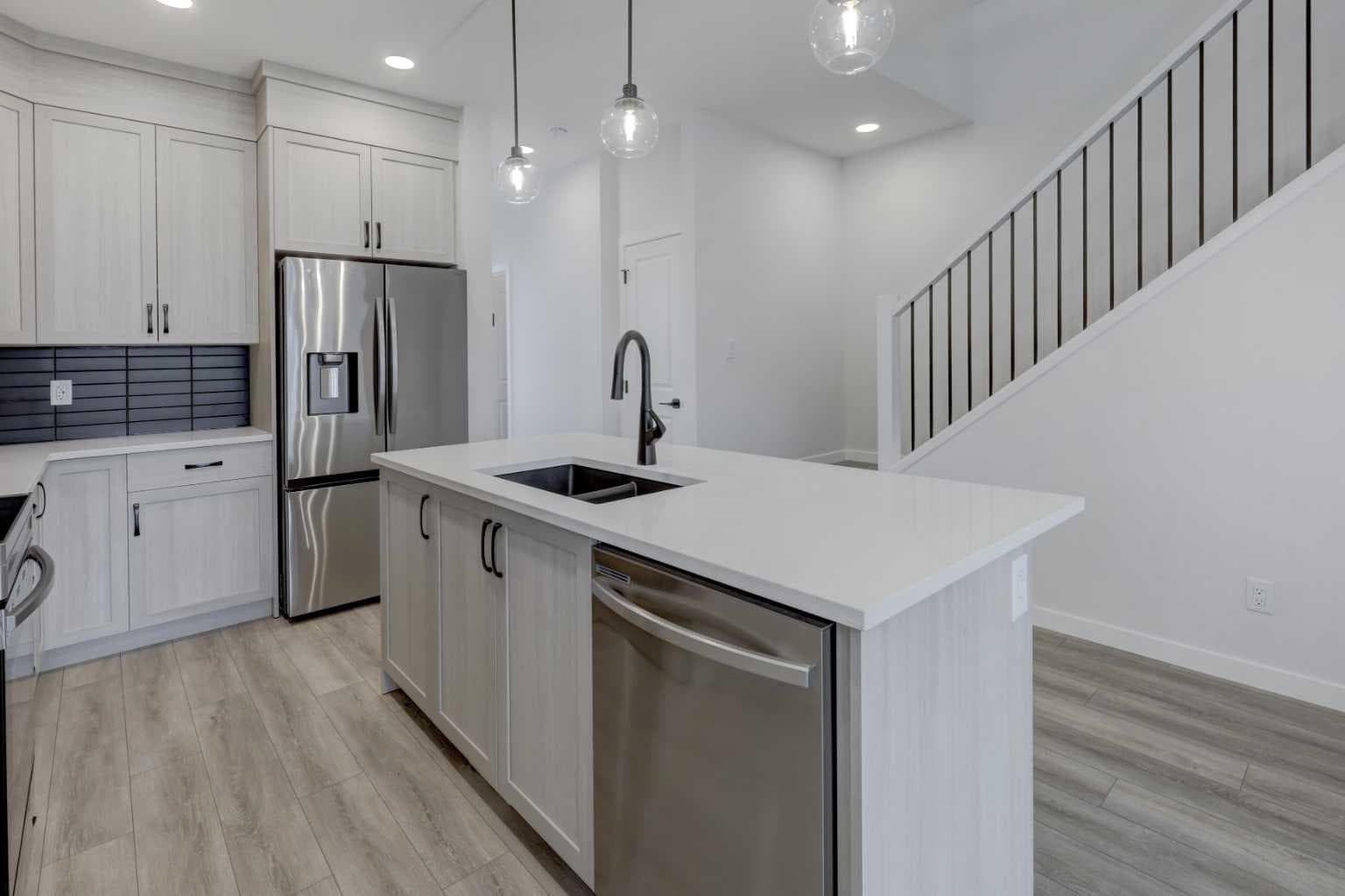 410 Carringvue Grove NW