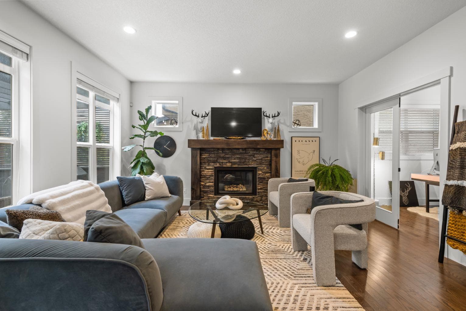 55 Aspenshire Drive SW