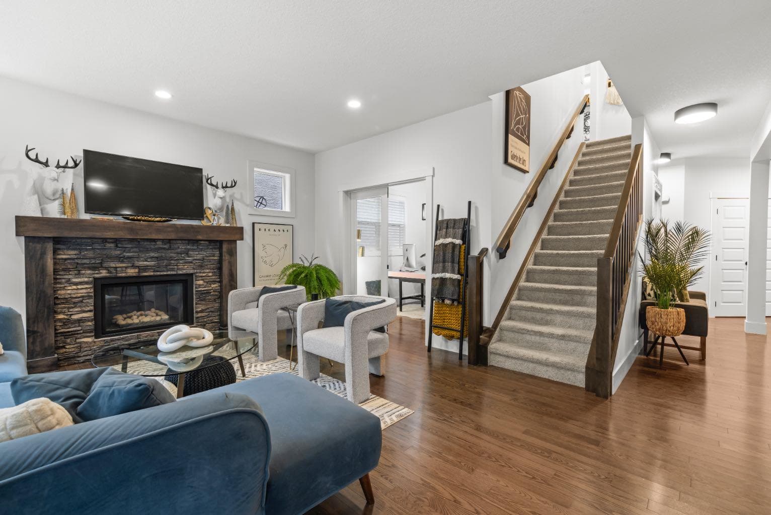 55 Aspenshire Drive SW