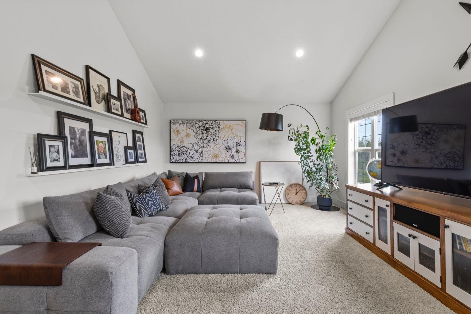 55 Aspenshire Drive SW