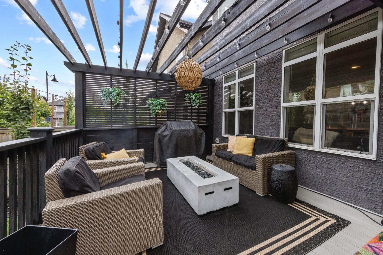 55 Aspenshire Drive SW