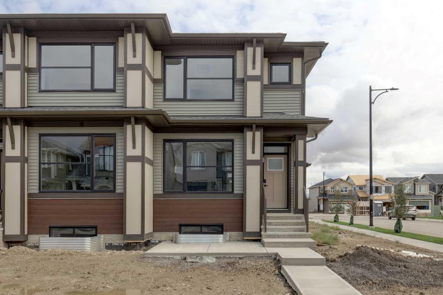 2002 Cobblebrook Crescent SW