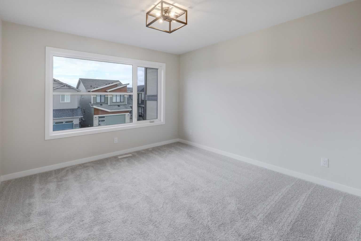 2002 Cobblebrook Crescent SW