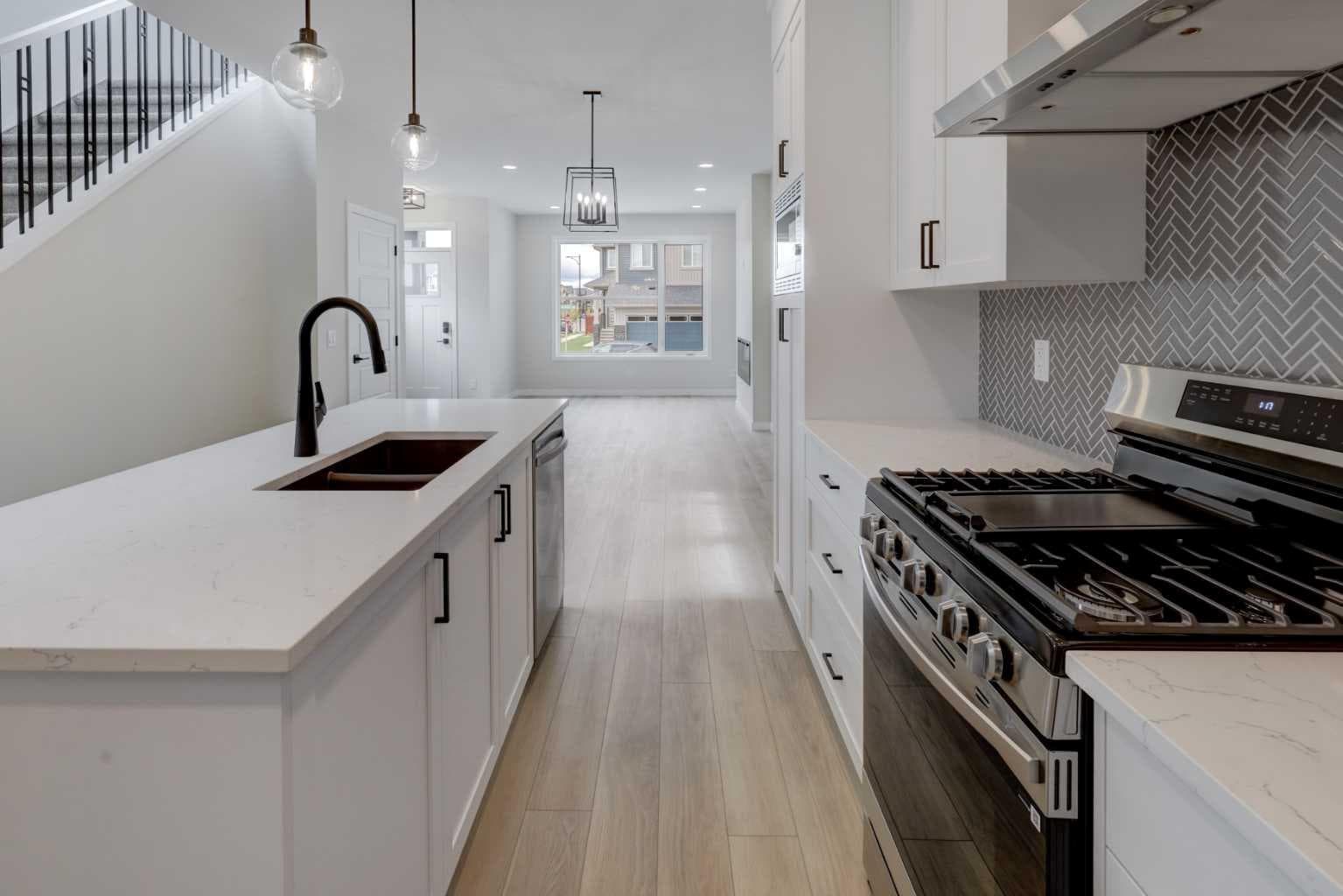 2002 Cobblebrook Crescent SW