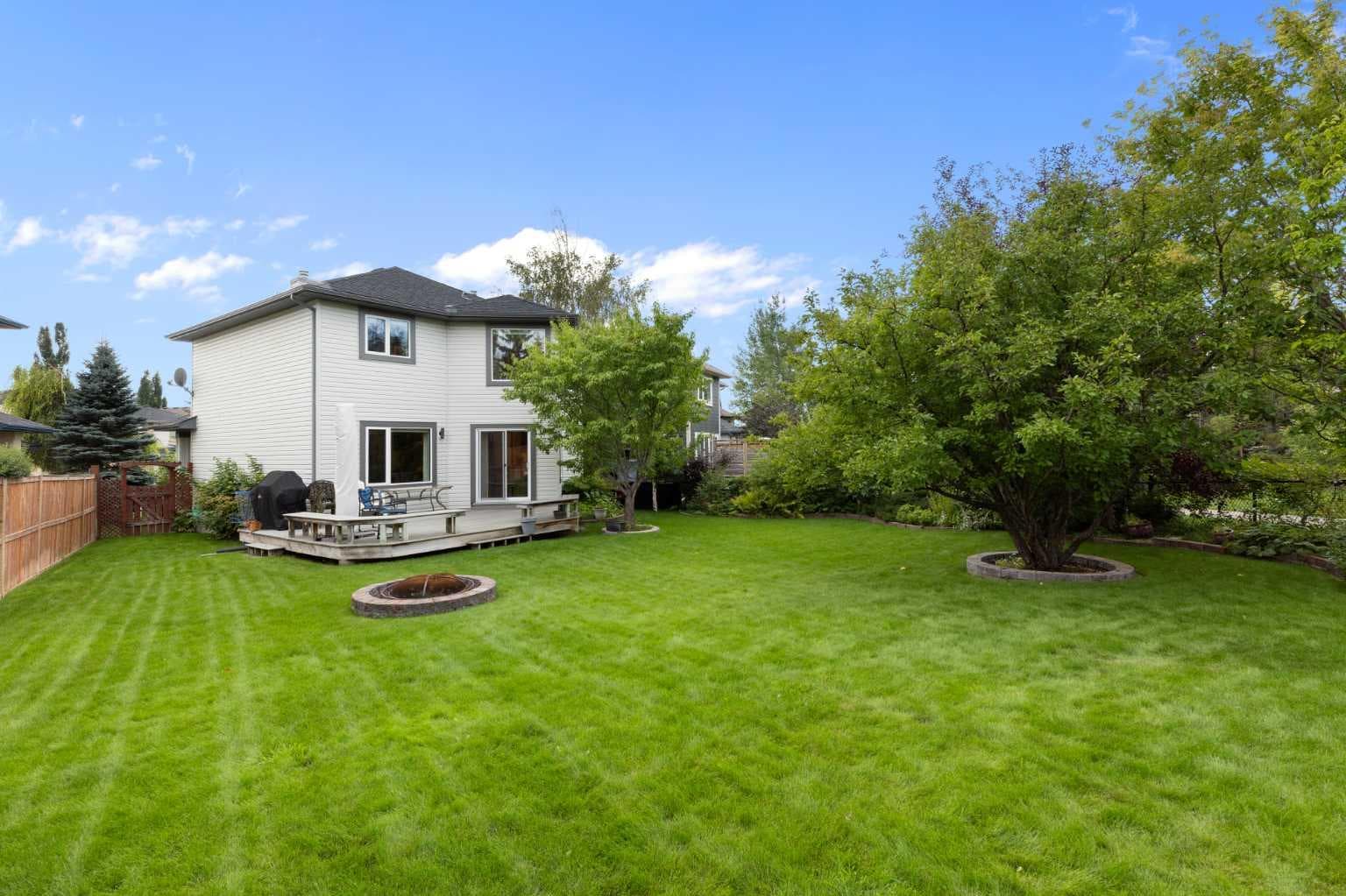 128 Tuscany Hills Close NW