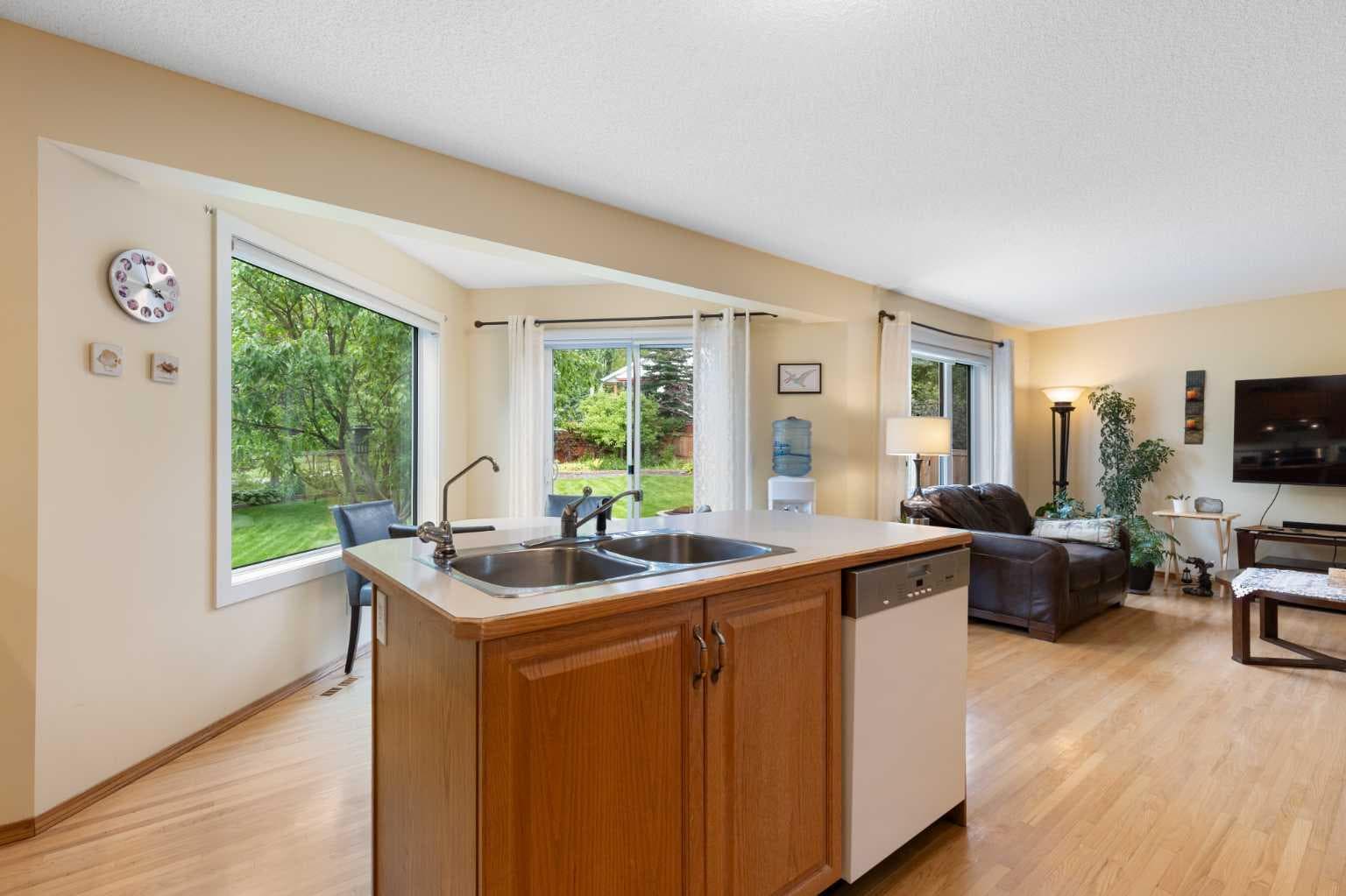 128 Tuscany Hills Close NW