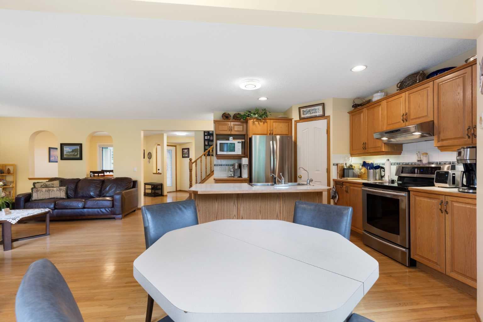 128 Tuscany Hills Close NW