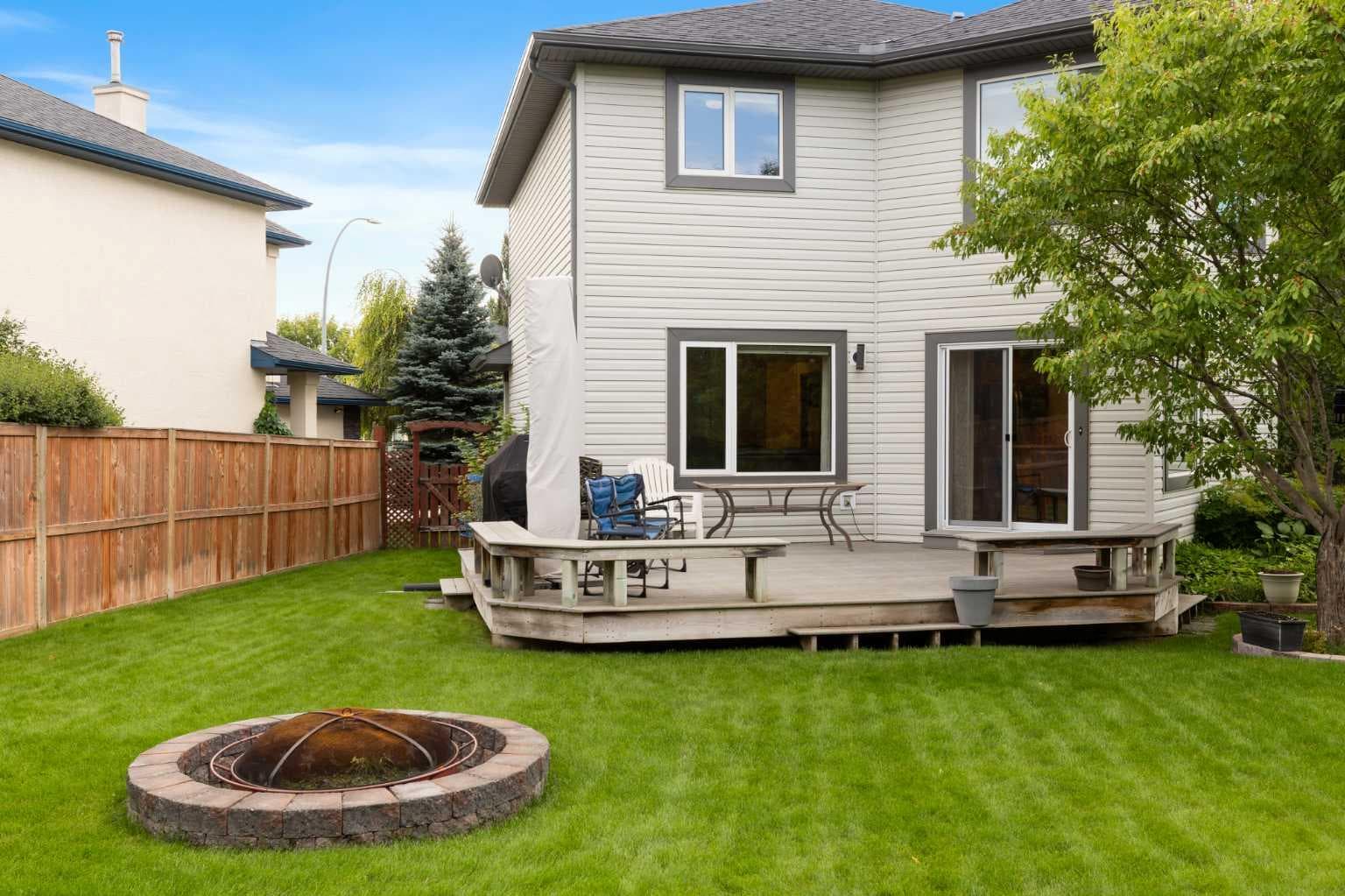 128 Tuscany Hills Close NW