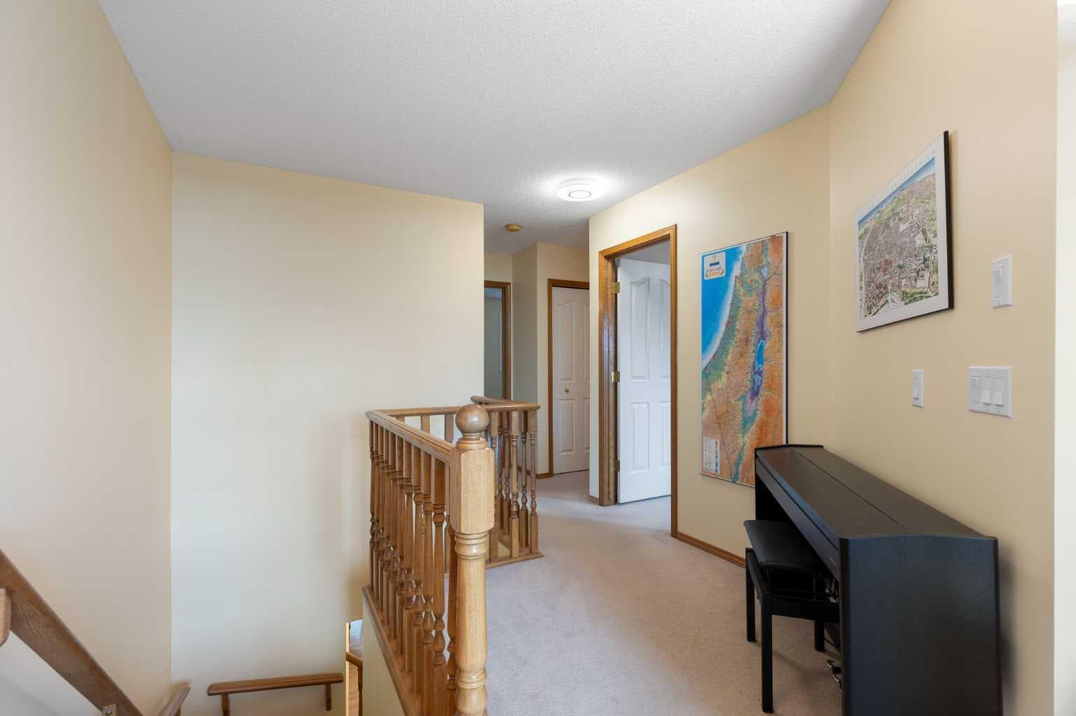 128 Tuscany Hills Close NW