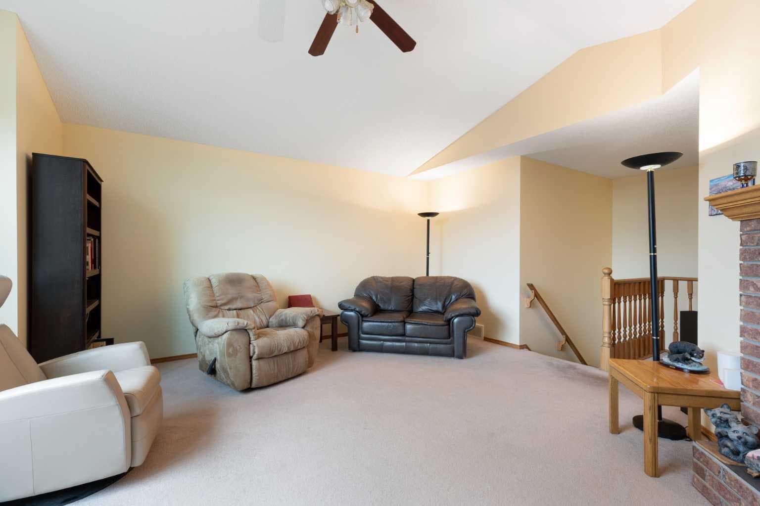 128 Tuscany Hills Close NW