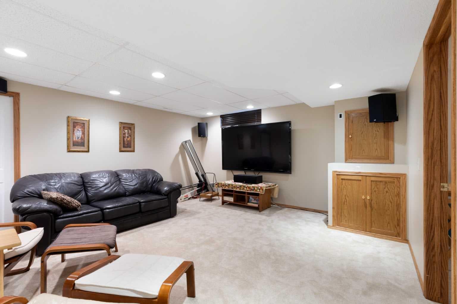 128 Tuscany Hills Close NW