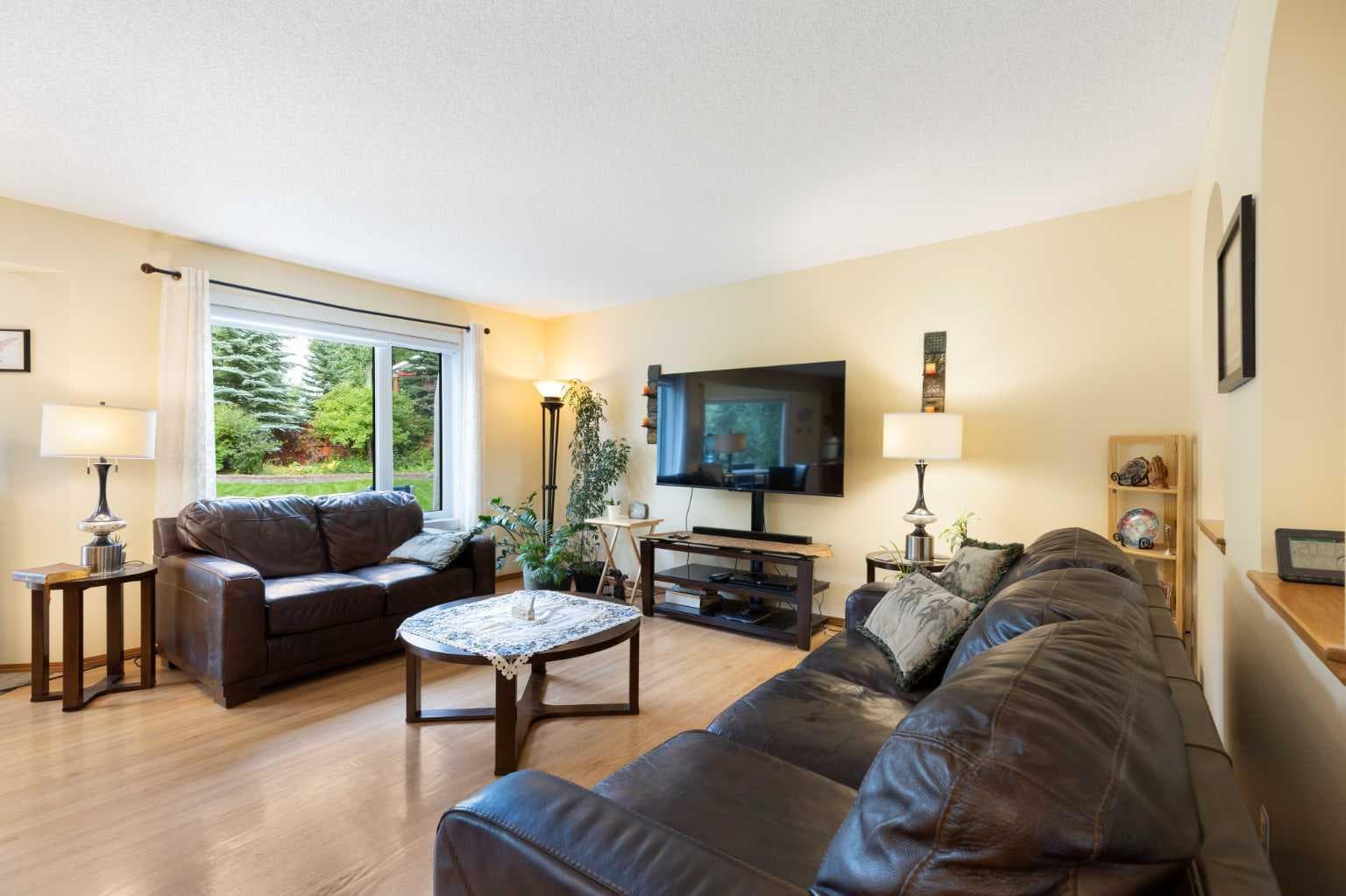 128 Tuscany Hills Close NW